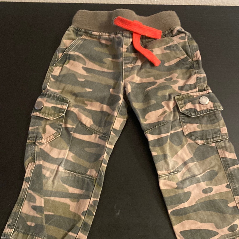 Camo pants